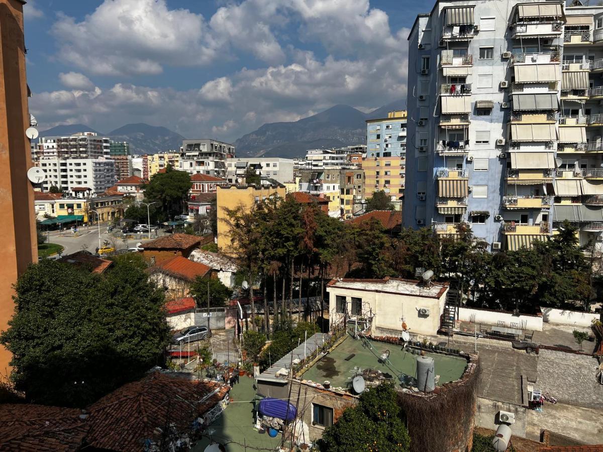 City Central Apartment 2 Tiranë Ngoại thất bức ảnh